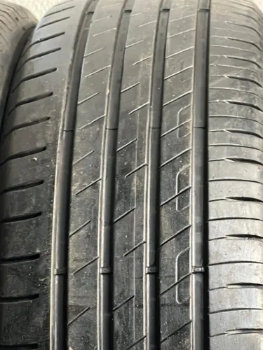 Pneu 215/55/18 Goodyer 80 % vida útil