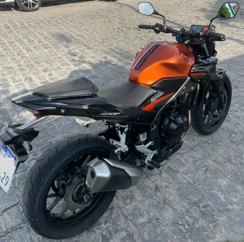 Honda CB500F Extra com apenas 12.800 km