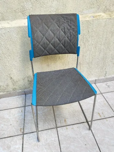 Cadeira Fixa Estofada e Cromada Azul - Cavaletti 