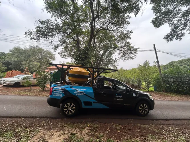 Mudanças fretes carretos socorro de motos