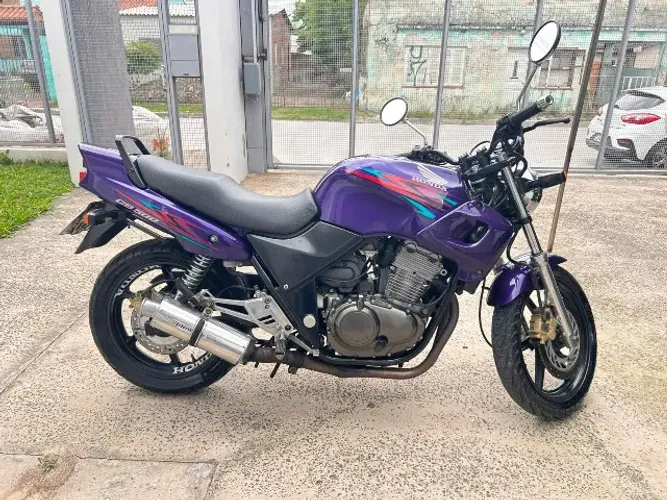 CB 500 Clássica em ótimo estado
