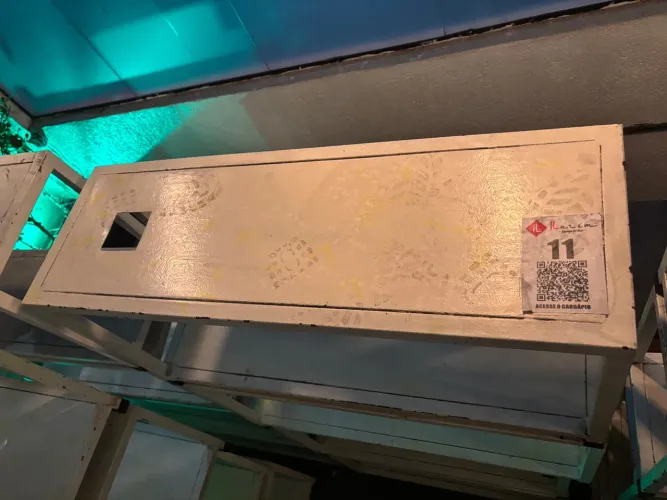 Mesas para narguilé, bares, tabacarias, baladas e etc