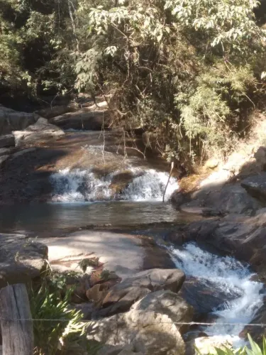 Terreno com cachoeira