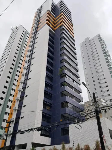 APARTAMENTO COM 3QTOS SENDO SUÍTES