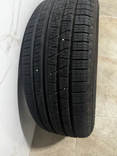 Pneu Pirelli 235/55 R18 