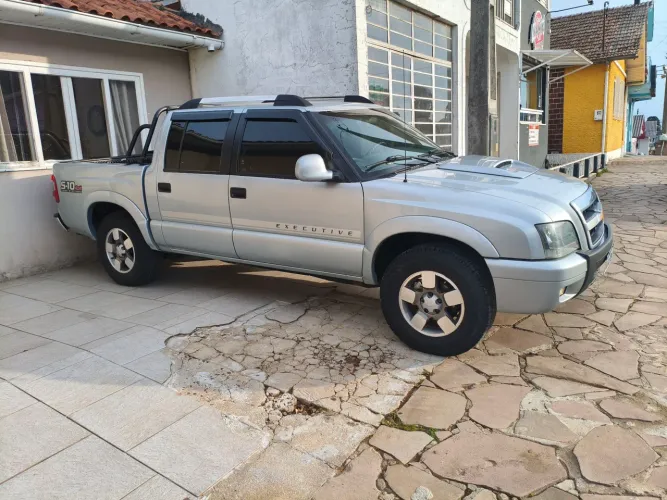 Chevrolet S10 Pick-up Exec. 2.8 4X4 CD TB Int.dies 2011