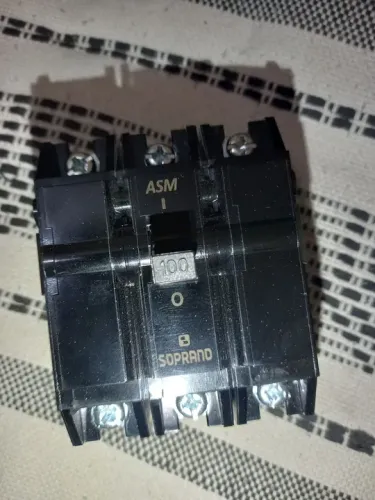 Disjuntor Nema Soprano ASM GII Tripolar 100A.<br>