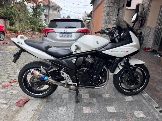 Suzuki Bandit 650S 2016 Mais nova e conservada do Rio de janeiro