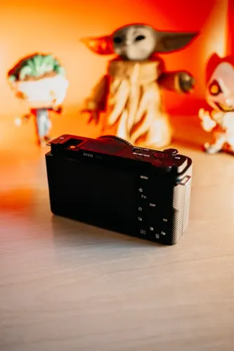 Sony ZV-E10 NOVA