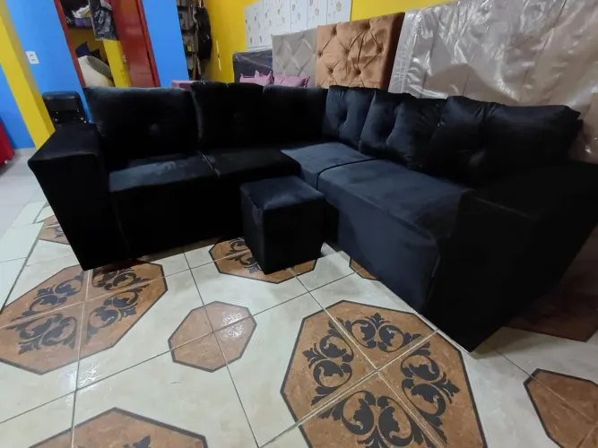 Sofá de canto com puff de brinde a pronta entrega venha conferir 