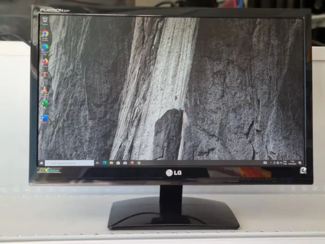 Monitor LG Flatron E2241 Full HD 1920 x 1080 22 Pol. Ótimo Estado Garantia e NF Eco Eletro