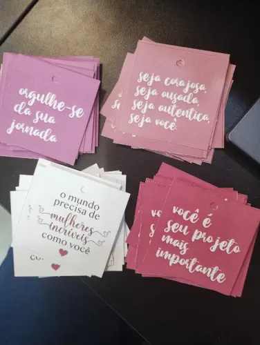 Etiquetas de papel tags personalizadas para sua loja roupas e acessórios 