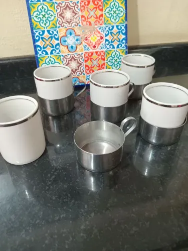 Jogo de xícaras para café com design elegante
