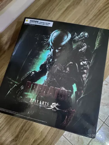 Predador Play Arts Action Figure 27cm
