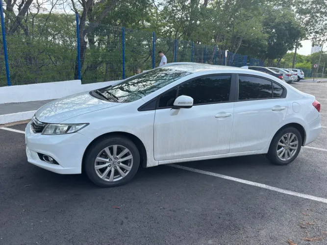 Honda Civic Sedan LXR 2.0 Flexone 16V Aut. 4P 2014