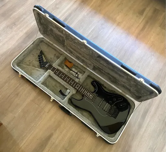 Guitarra Kramer 