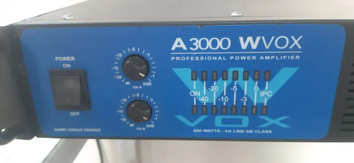 Amplificador potência MACHINE A3000 WVOX 
