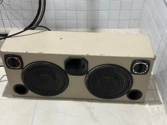 Caixa de Som para Caminhonete mais módulo de 1000 power