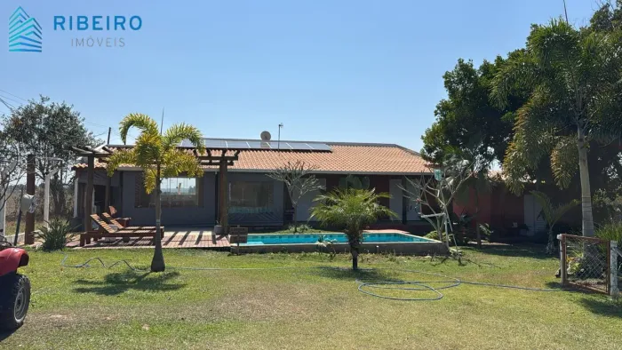 Chacara a venda Porteira fechada R$ 590mil COM - 03 dormitórios - Piscina - Tanque - 1000M