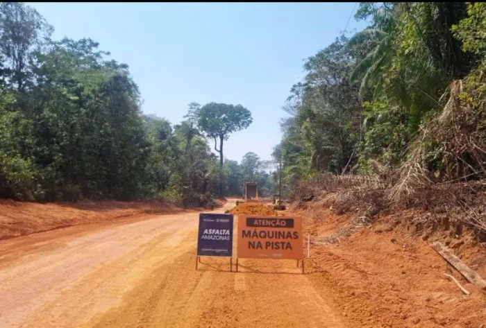Executamos serviços  terraplanagem em geral 