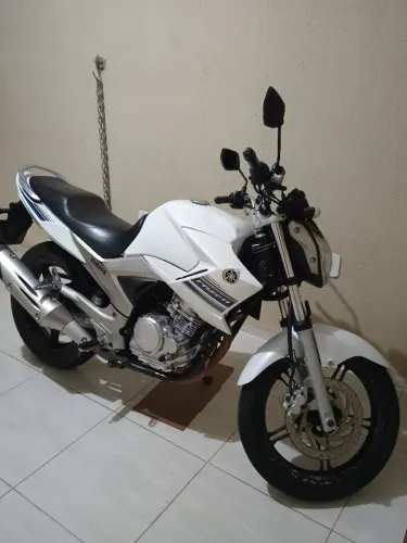 Yamaha Fazer 250c