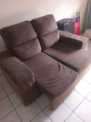 Sofá retratil pequeno
