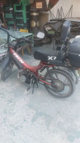 Mobilete antiga caloi 