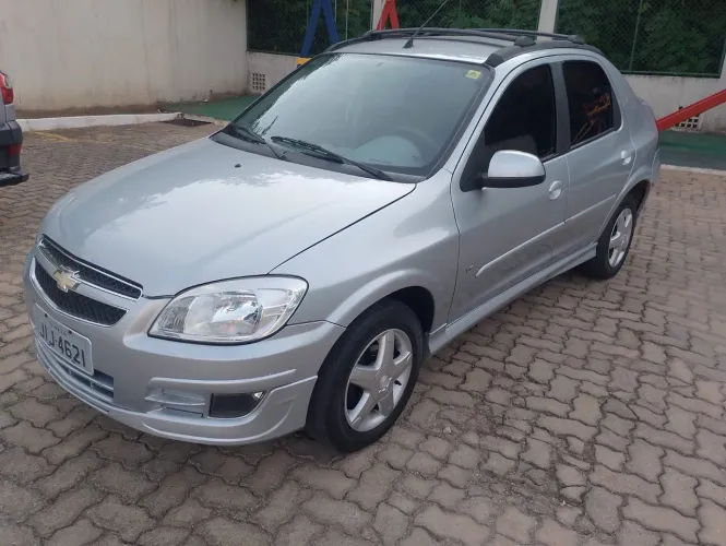 Chevrolet Prisma Sed. Maxx/ LT 1.4 8V Econof. 4P 2012