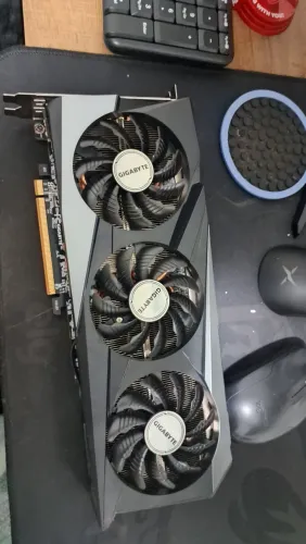 RX 7600 3 fans Placa de vídeo