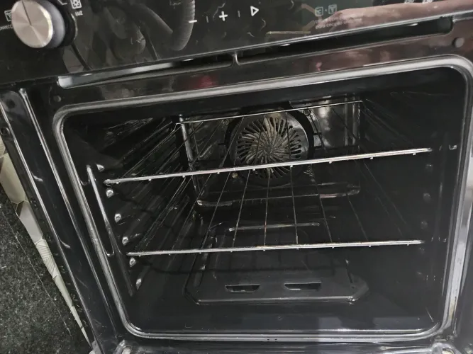 Forno de embutir