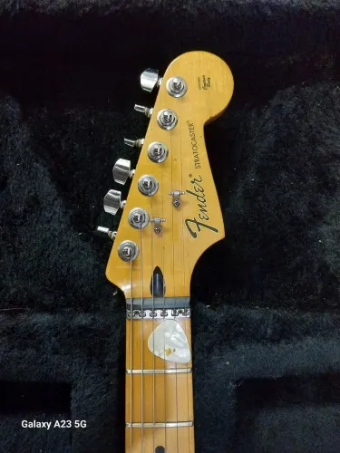 Guitarra fender mim custonizada 2012