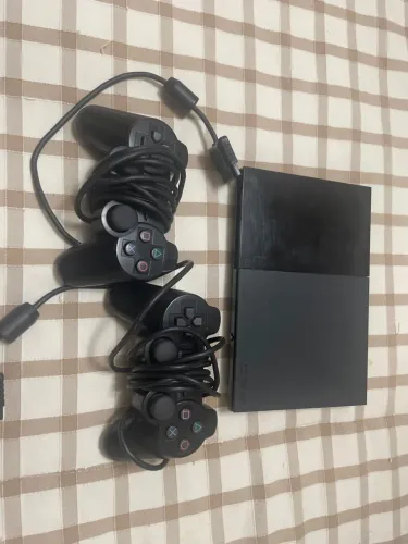 Playstation 2 Com jogos e dois controles