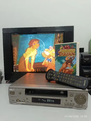 Vídeo Cassete Philips VR599 (Com detalhes, mas funcionando perfeitamente)