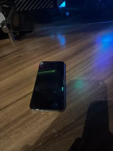Iphone x tela quebrada