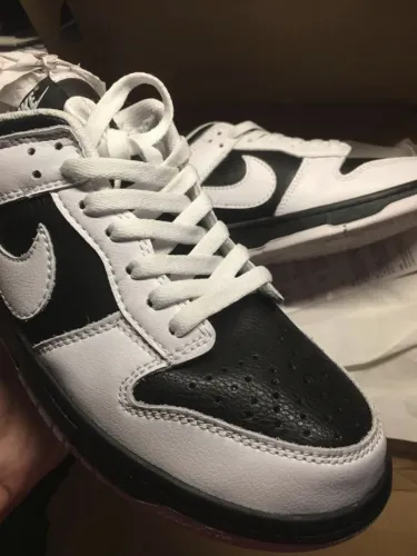 Tênis Nike Dunk Low Reverse Panda