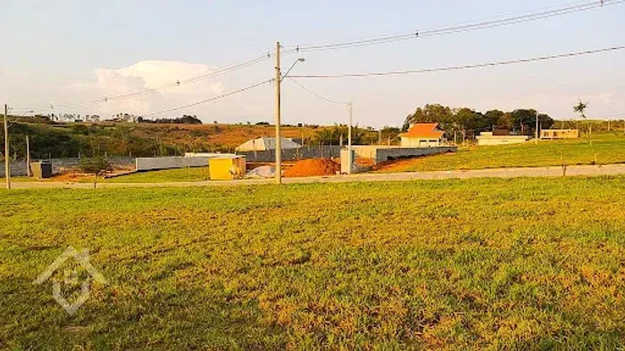 Terreno à Venda no Condomínio EcoPark Bourbon em Caçapava - SP
