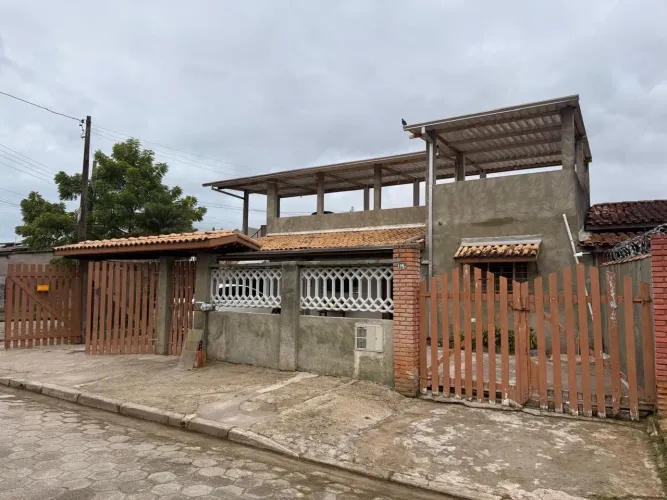 Casa em Caraguatatuba 