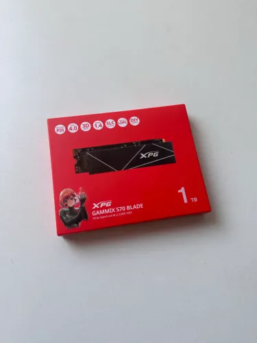 SSD 1TB - XPG S70 BLADE - LACRADO