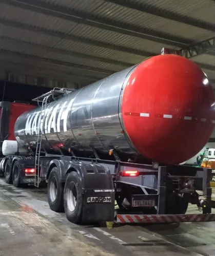 Carreta inox térmica 2 eixos 