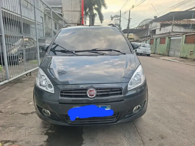 Fiat Idea Attractive 1.4 Fire Flex 8V 5P 2012
