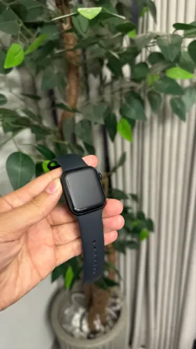 Apple Watch SE 3 Midnight Black 40mm GPS + Celular