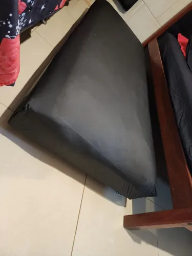 Cama auxiliar com colchão integrado solteiro