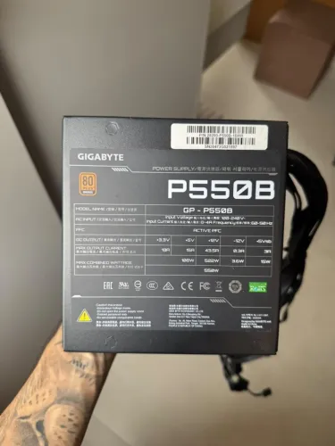 Fonte Gigabyte P550B | 80 Plus Bronze