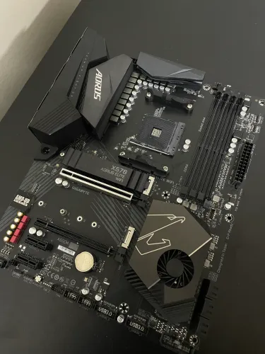 Placa Mãe X570 Aorus Elite
