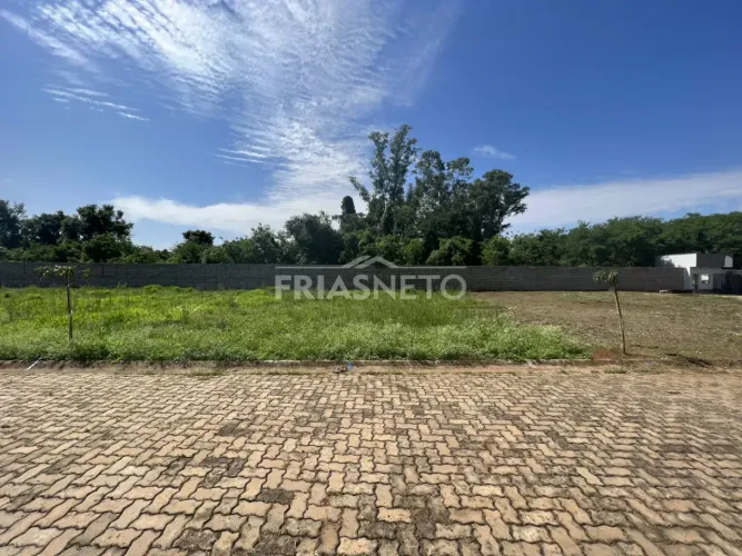 Terreno à venda no condomínio Rivera