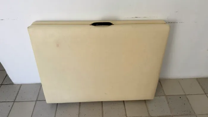 Vende-se Maca para Massagem 