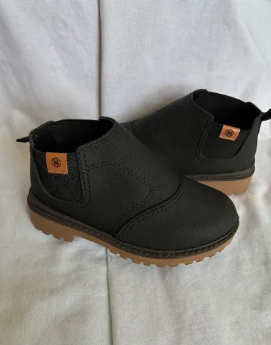 Bota MOLEKINHO n°25