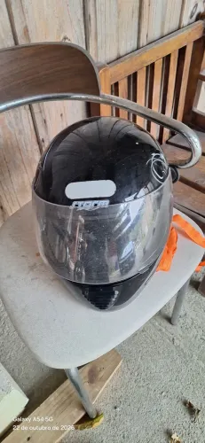 Capacete tamanho 56 Storm Pro