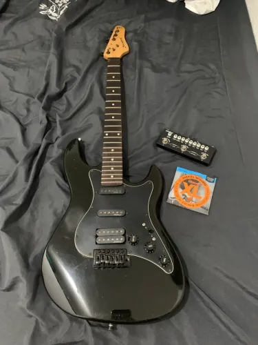Guitarra Strinberg