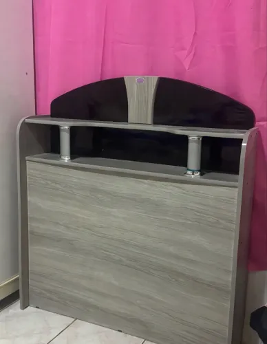 Cabeceira cama de solteiro bem conservada